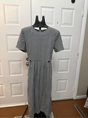 Black And Black And White Gingham Dress for Sale up to 90% Off: Poshmark